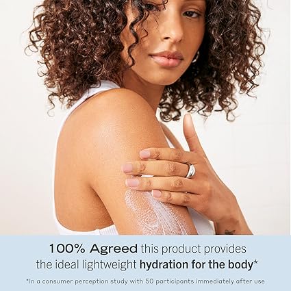 Loción corporal reparadora ultra de First Aid Beauty - Pepino refrescante