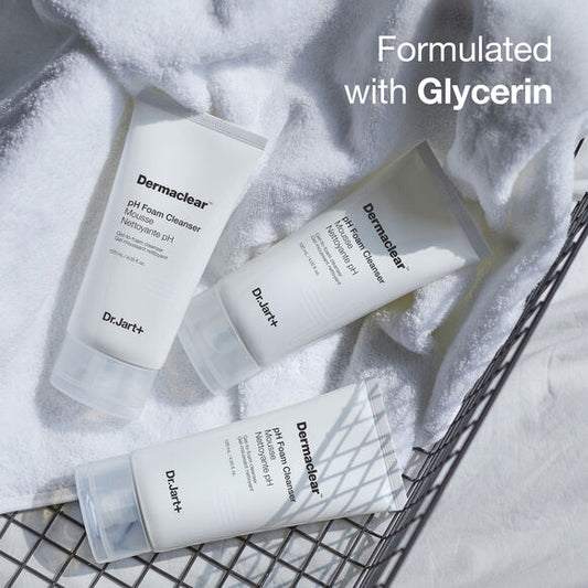 Dr. Jart+ Dermaclear PH Foam Cleanser A moisturizing cleansing foam with a gel-to-foam texture that balances the skin’s pH and provides healthy care.