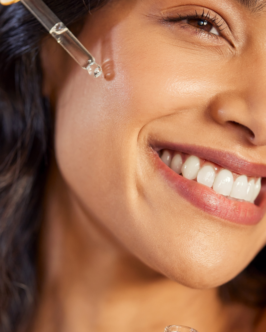 BodyBoom Skincare
Correcting Face Serum - Exfoliates, brightens, regulates oil production, hydrates, and soothes the skin