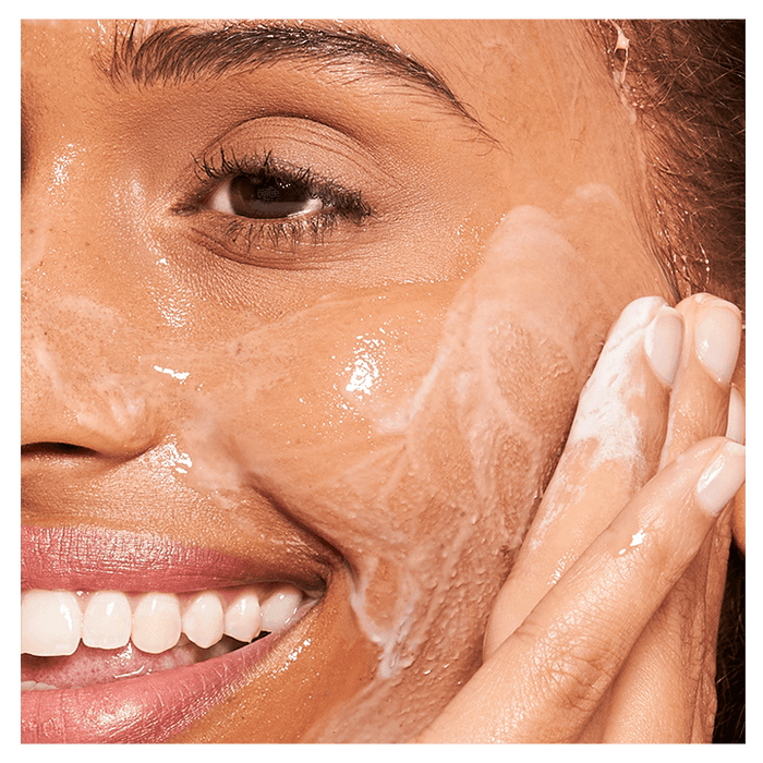 Beekman 1802 Jelly Cleanser Milk Wash Exfoliating Jelly Cleanser - Draws out oil-based debris and is kind to your skin, leaving it feeling silky, soft, and moisturized, rather than dry and tight.