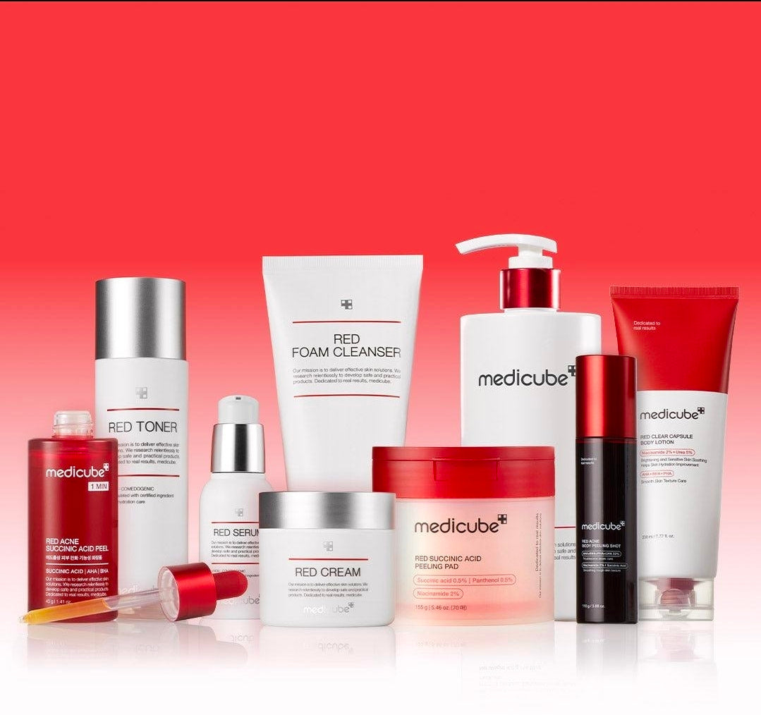Medicube Red Toner 2.0 - Low-irritating Formula for Acne-Prone Skin, Soothing and Relieving, Formulated with BHA, Niacinamide & Adenosine, Non-comedogenic
