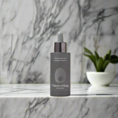 Omorovicza Scalp Reviver - Absorbs excess oil at the roots & exfoliates to remove product build-up and unblock hair follicles