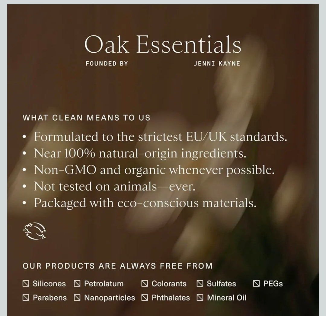 Oak Essentials Balancing Mist - Bruma facial tonificante con agua de rosas y aloe, rica en antioxidantes, que ayuda a hidratar, calmar y refrescar.