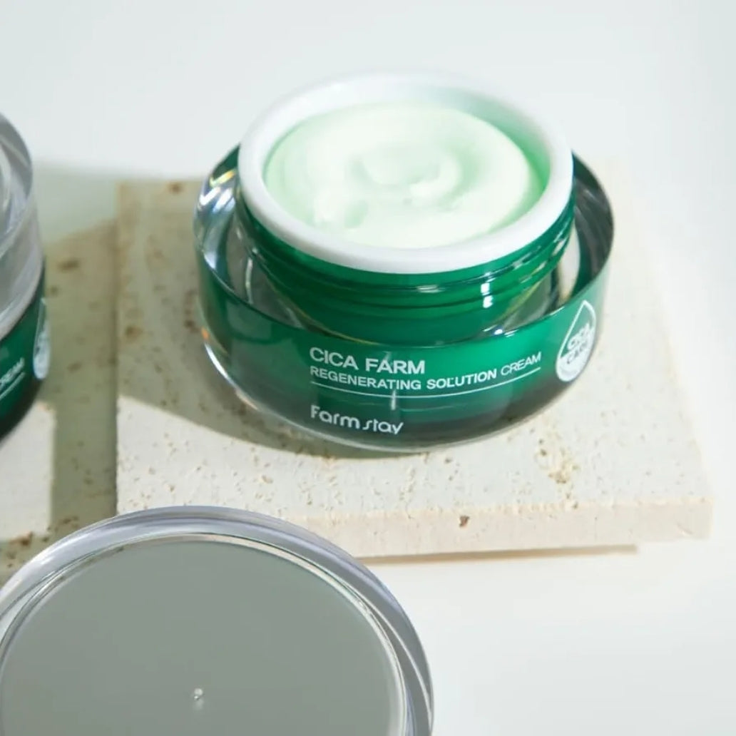 Crema Regeneradora Farmstay Cica Farm - Mejora las arrugas, ilumina y calma la piel con Centella Asiática