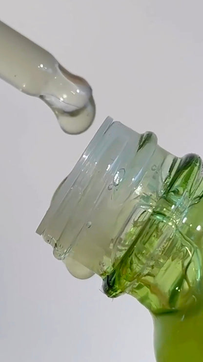 Jumiso Super Soothing Cica & Aloe Facial Serum - Suero hidratante, calmante y revitalizante para piel sensible, vegano, con extracto de centella y aloe.