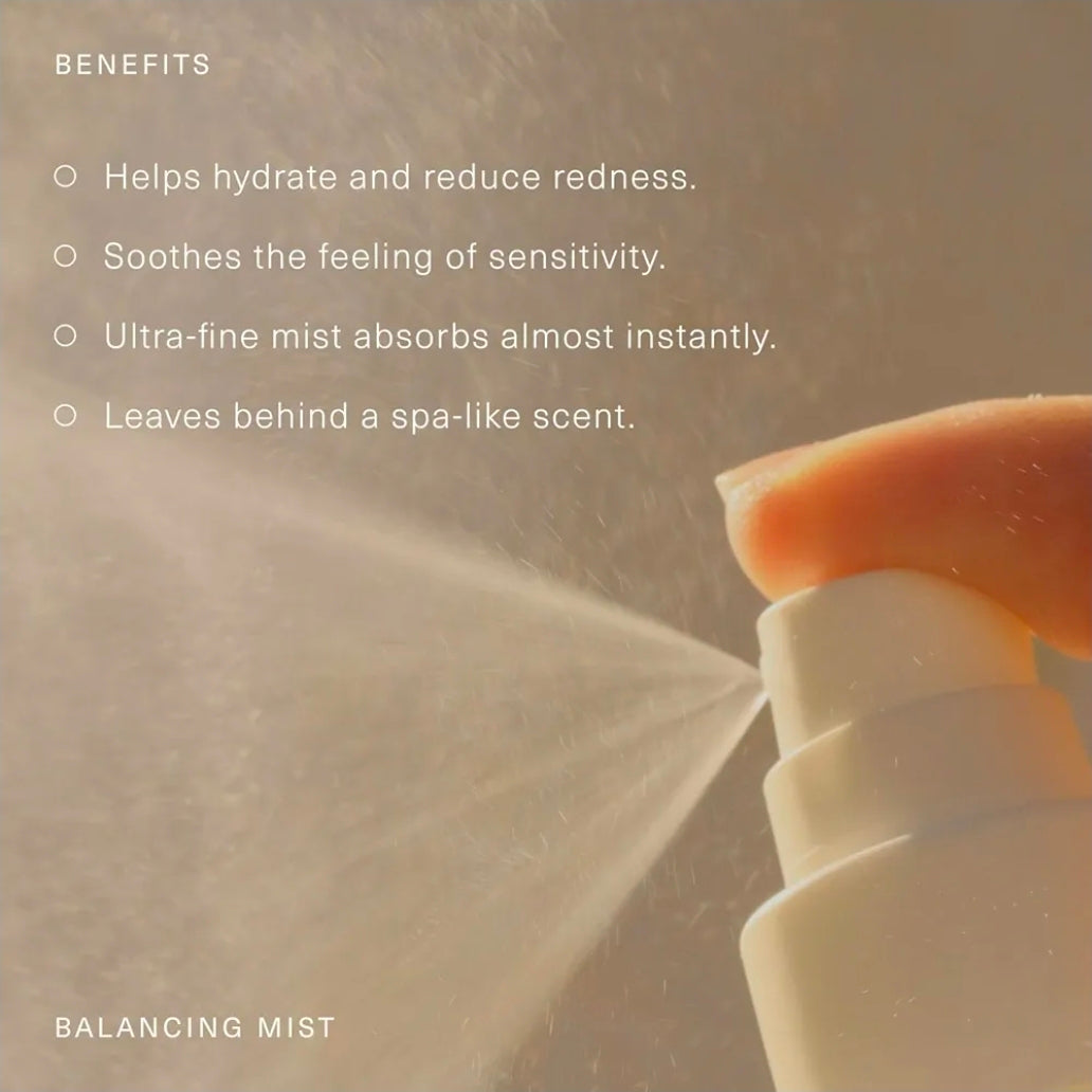 Oak Essentials Balancing Mist - Bruma facial tonificante con agua de rosas y aloe, rica en antioxidantes, que ayuda a hidratar, calmar y refrescar.