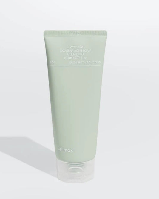 Celimax Ji Woo Gae Cica BHA Acne Foam Cleansing - Formulated to target acne and soothe skin irritation without stripping the skin of its natural moisture
