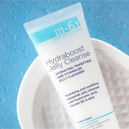 M-61 Hydraboost Gel Limpiador - Gel limpiador hidratante y calmante con tripéptidos, ácido hialurónico, vitamina B5 y aloe.