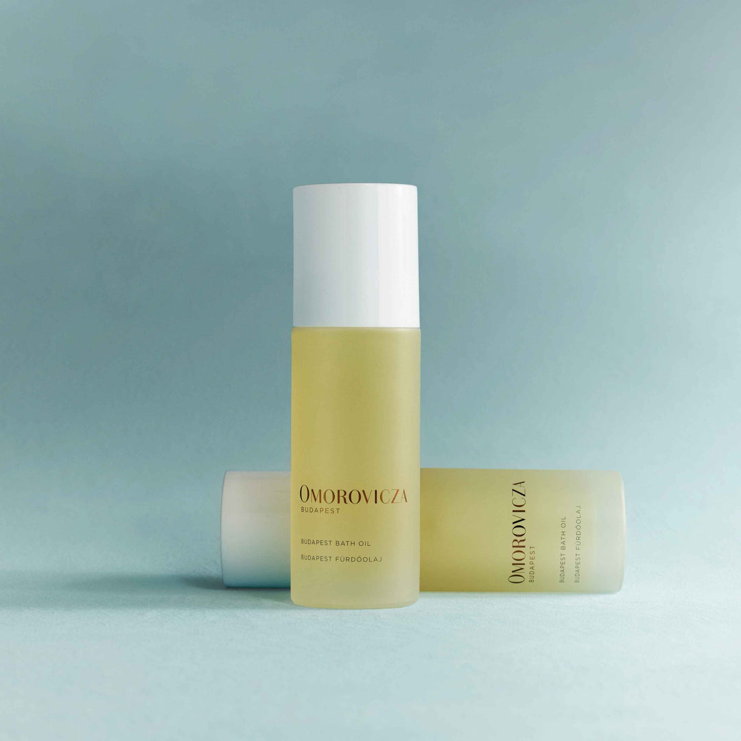 Omorovicza Budapest Bath Oil - A silky bath oil with aromatherapeutic essential oils to calm, balance and soothe
