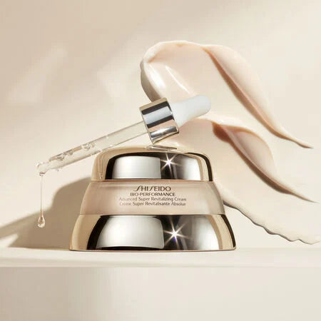 Crema súper revitalizante avanzada Bio-Performance de Shiseido
 Hidratante antienvejecimiento de alto rendimiento