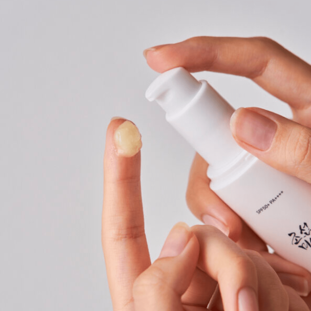 Beauty of Joseon Ginseng Moist Sun Serum SPF 50+ - Sunscreen that feels just like your favorite serum. Anti-aging formula is packed with ginseng extract for powerful skincare benefits and absorbs in seconds for a fresh finish